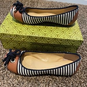 Women’s Gianni Bini Sawyer flats